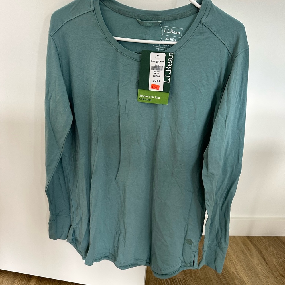 NWT LL Bean Women’s Athleisure Top
